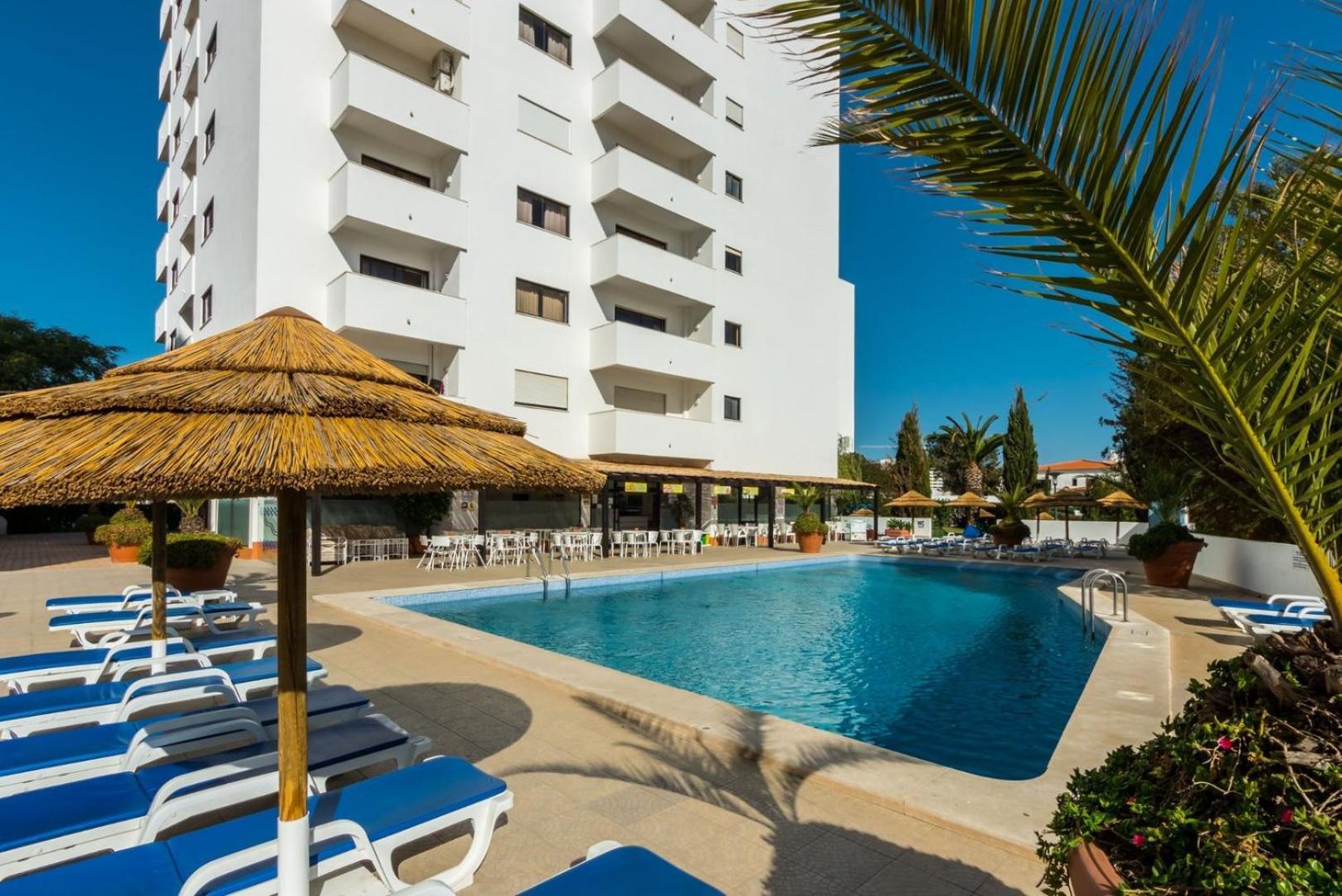 The Albufeira Concierge - Pool & Sunset Balconies Apartment Bagian luar foto
