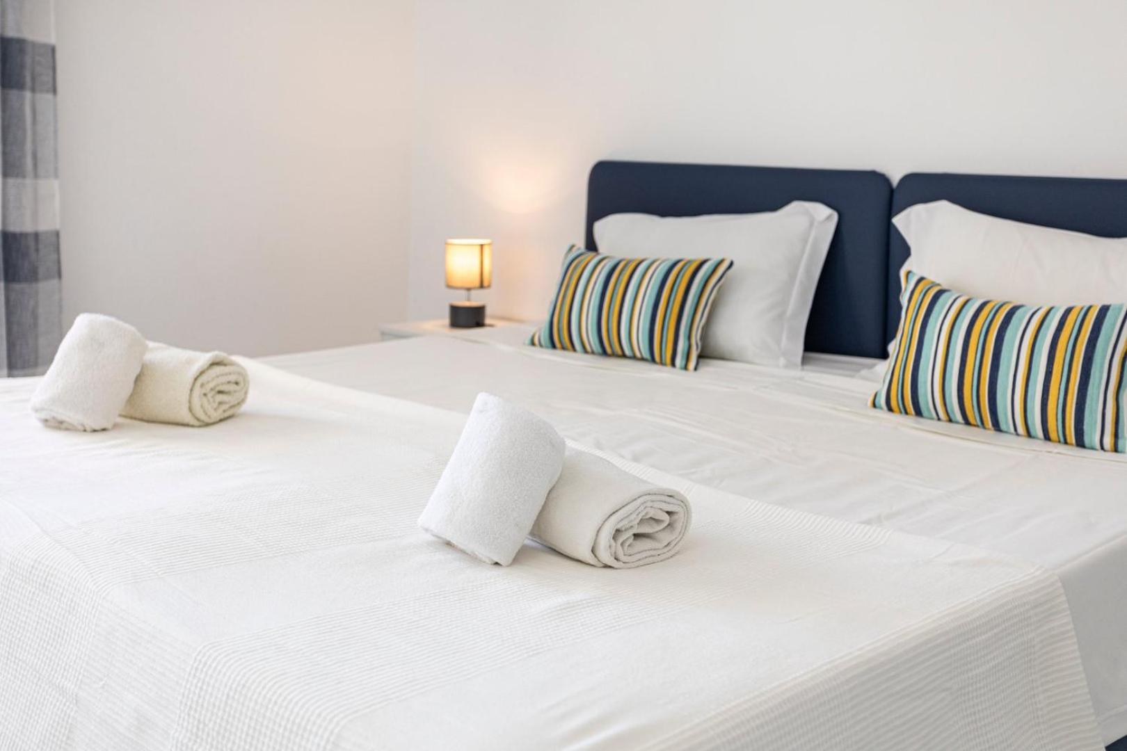 The Albufeira Concierge - Pool & Sunset Balconies Apartment Bagian luar foto